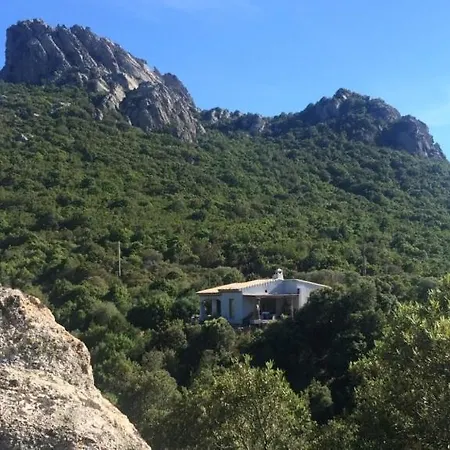 Casa Mont'e Luna 度假居 圣帕特雷拉
