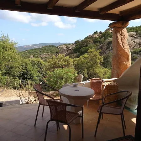 بيت للعطل Casa Mont'e Luna سان بانتاليو