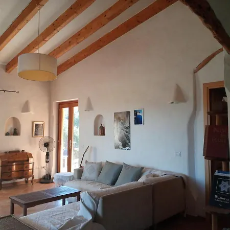 بيت للعطل Casa Mont'e Luna *