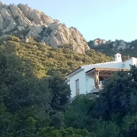بيت للعطل Casa Mont'e Luna