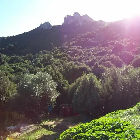 Casa Mont'e Luna * سان بانتاليو